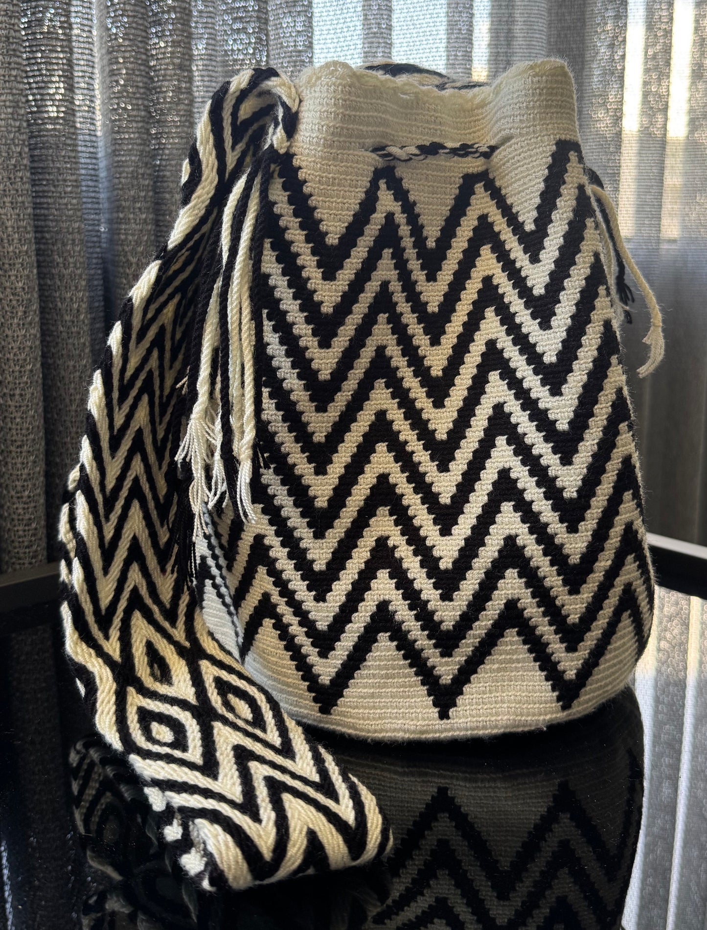 Wayuu Bag Black and White Pattern