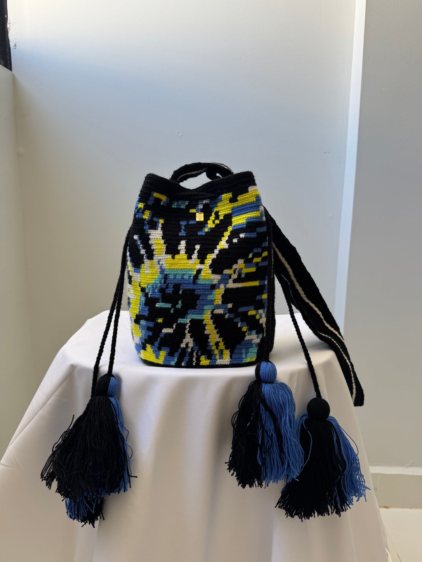 Medium Wayuu Bag Tie Dye