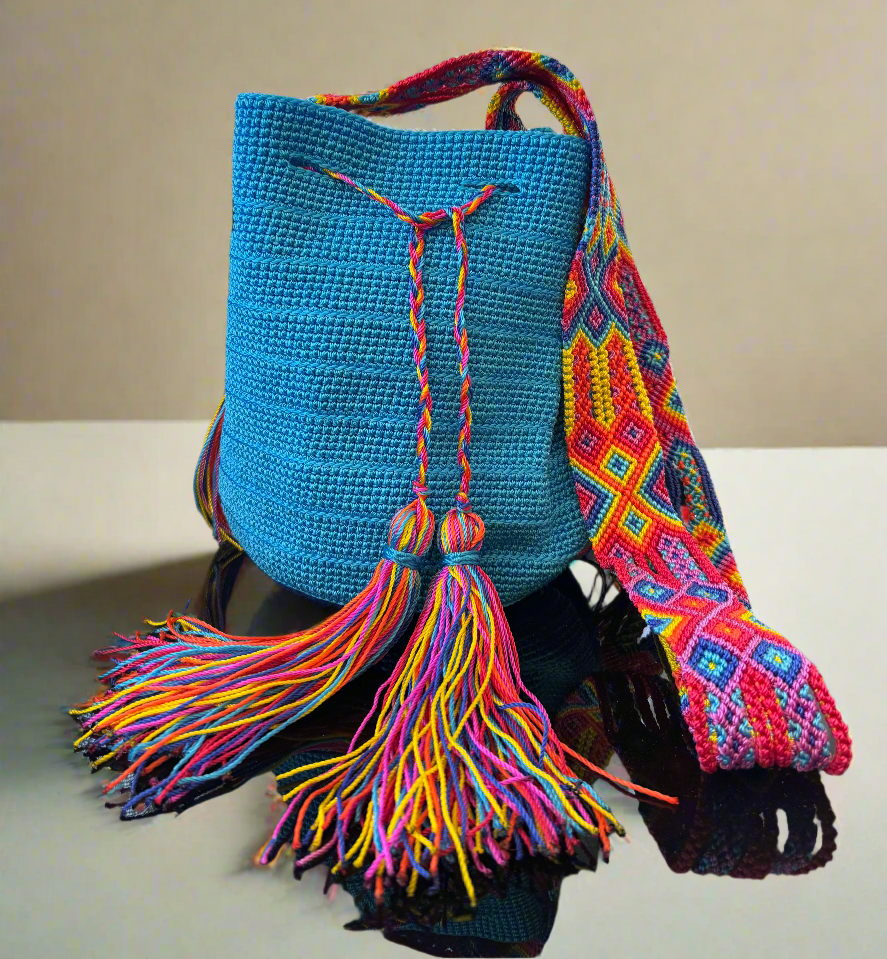 Wayuu Bag Mexican Version in Bright Blue