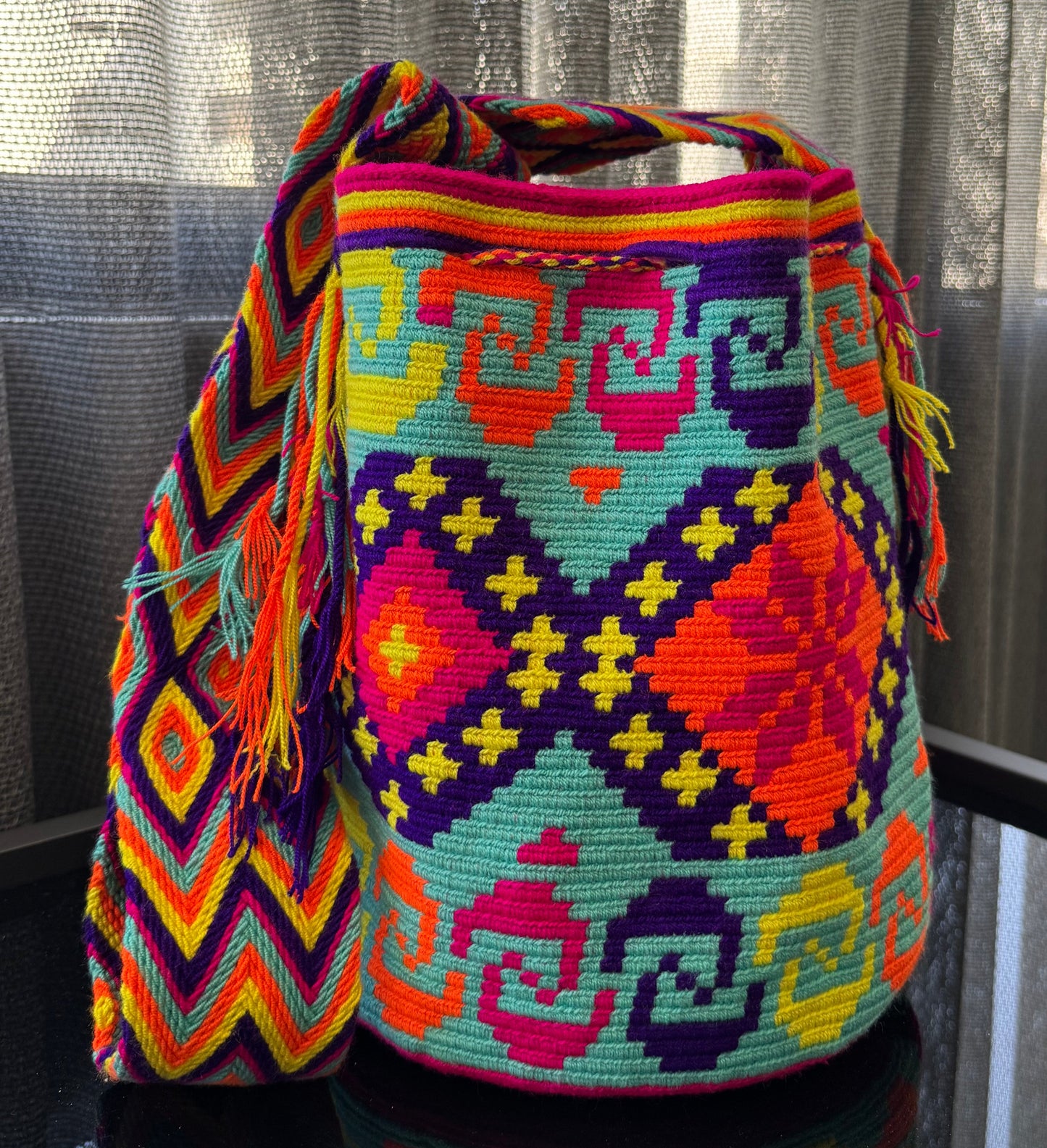 Wayuu Bag Turquoise Neon Pattern